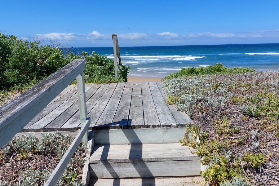 6 Bedroom Property for Sale in Myoli Beach Western Cape